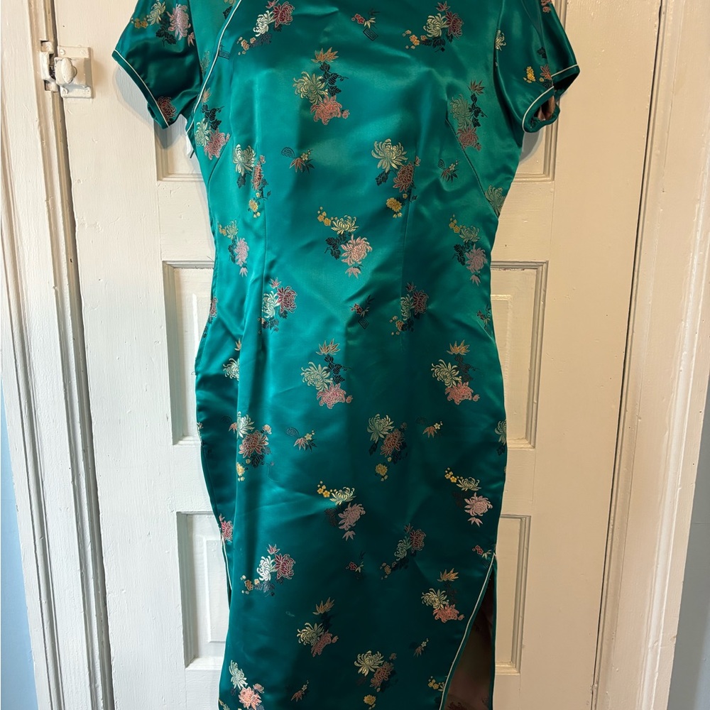 Vintage Solz Squirrel Teal Satin Embroidered Cheongsam Dress ~ Sz 38 - Picture 2 of 4